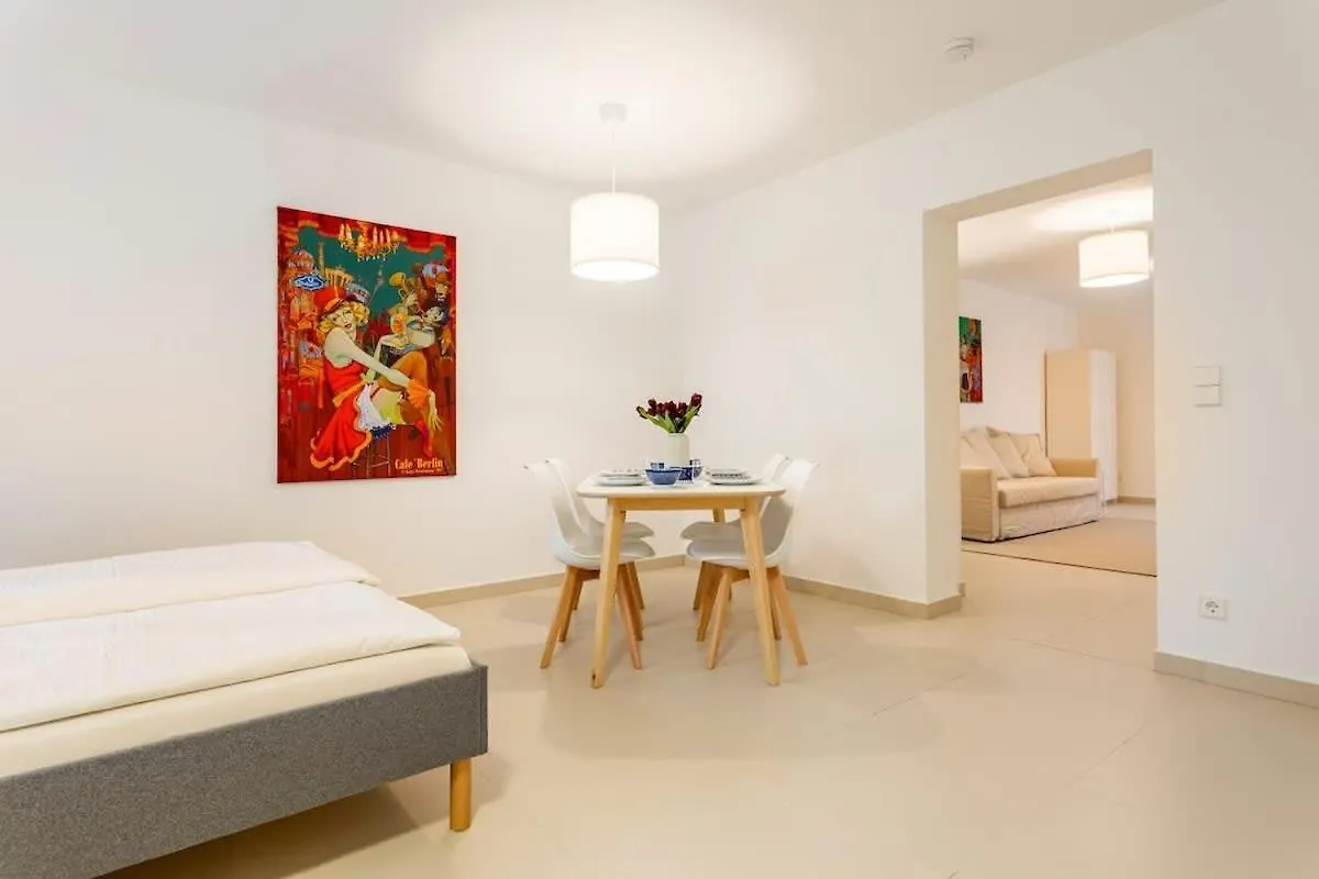 Berlin Mitte I 2 Doule Beds I Fast Wifi Apartment