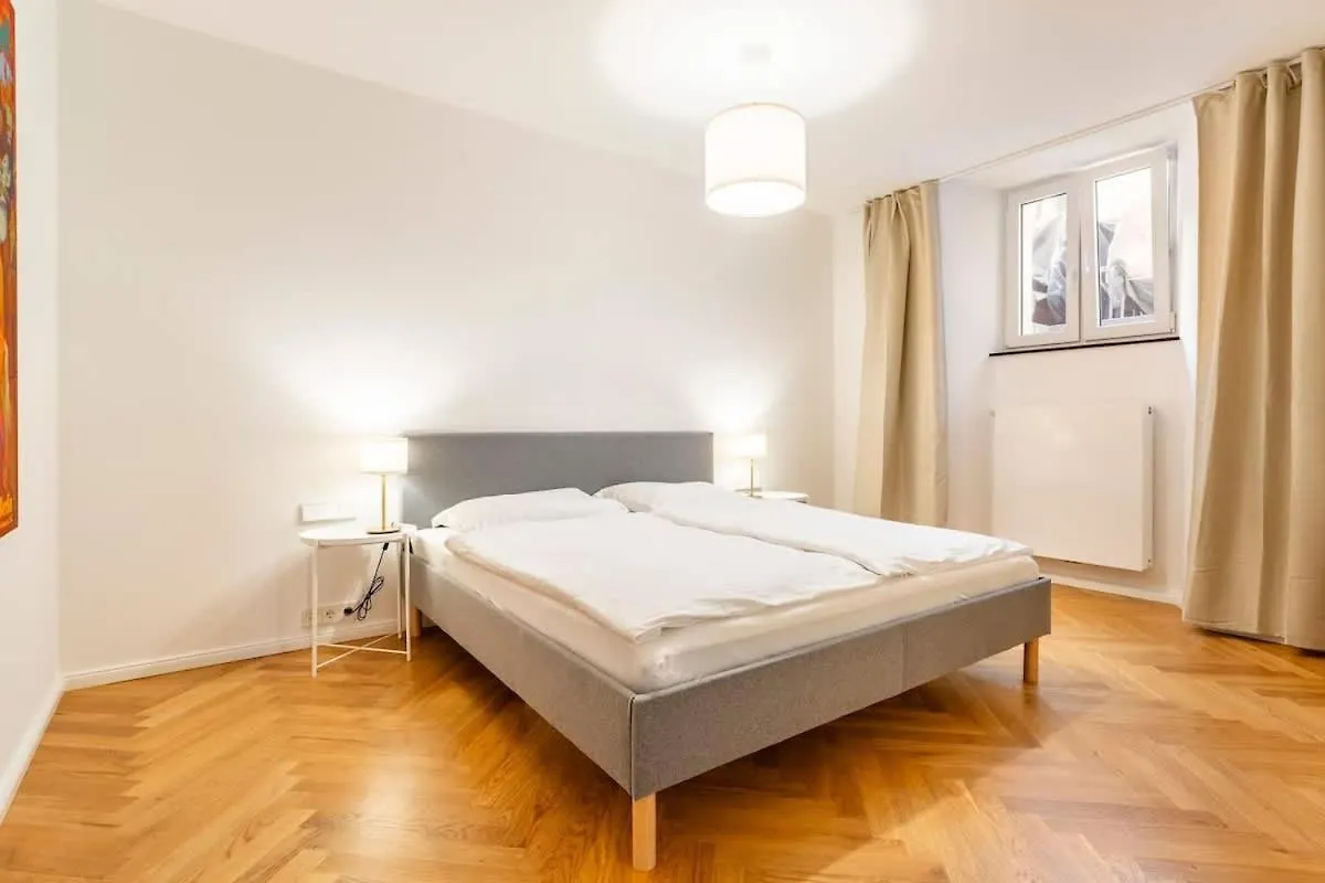Berlin Mitte I 2 Doule Beds I Fast Wifi Apartment 0*,
