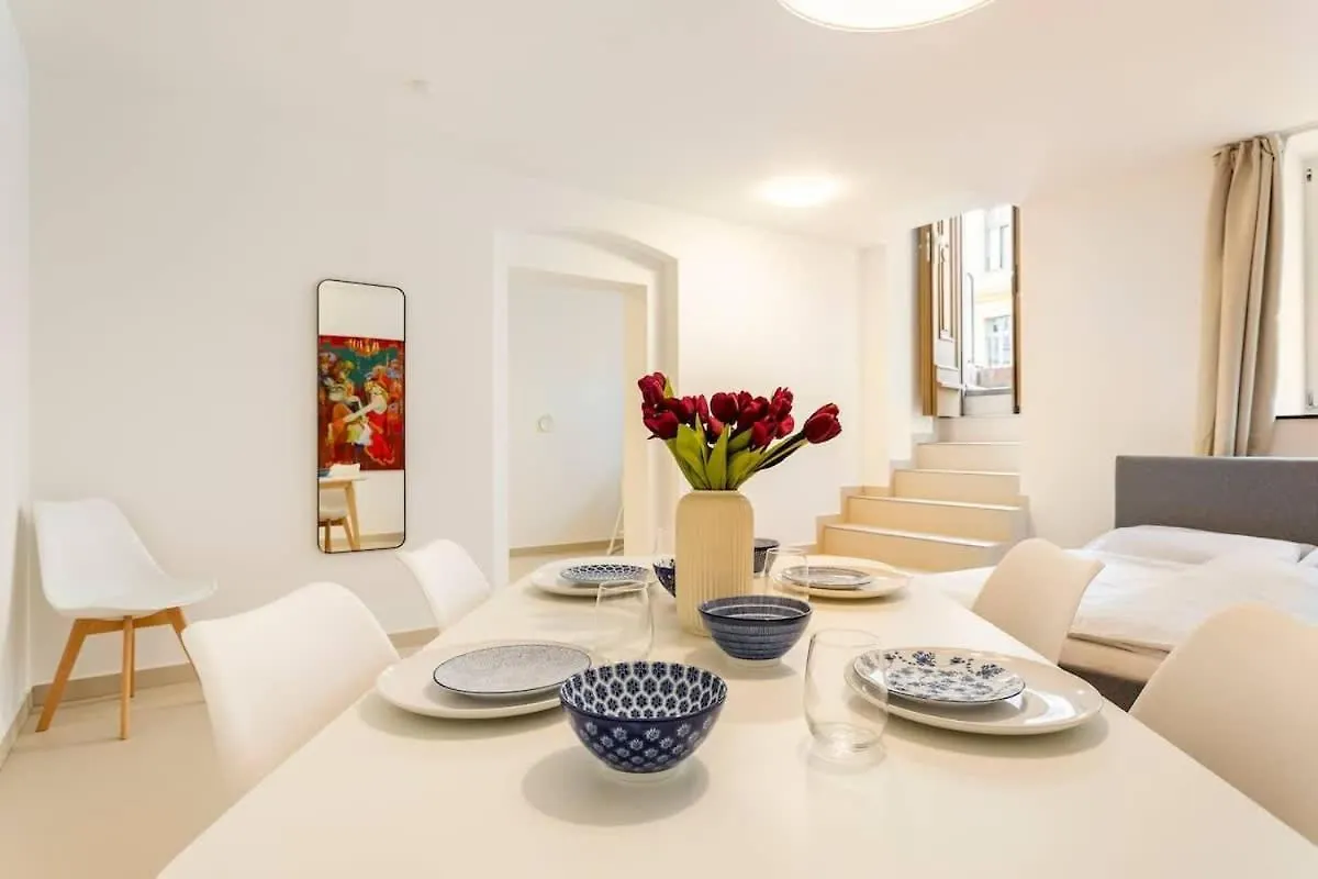 Berlin Mitte I 2 Doule Beds I Fast Wifi Apartment