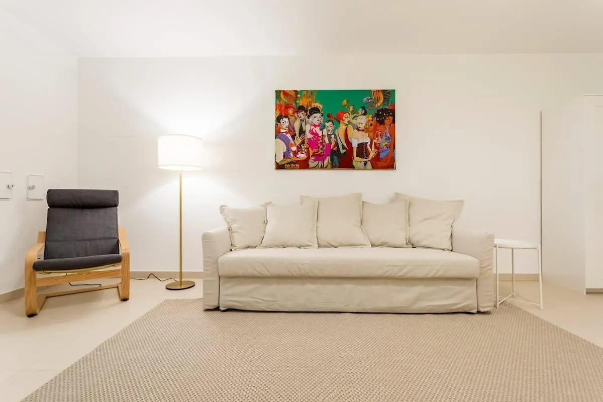 Berlin Mitte I 2 Doule Beds I Fast Wifi Apartment